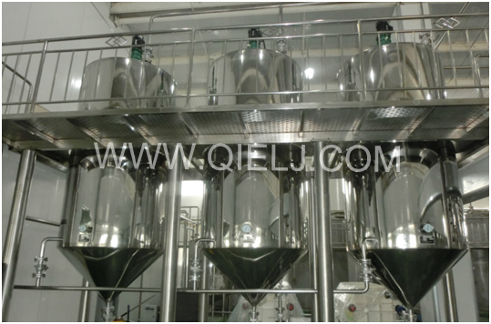 新聞聯(lián)播決戰(zhàn)決勝脫貧攻堅(jiān)之油茶樹串起的產(chǎn)業(yè)鏈(圖12) 新聞聯(lián)播決戰(zhàn)決勝脫貧攻堅(jiān)之油茶樹串起的產(chǎn)業(yè)鏈(圖12)