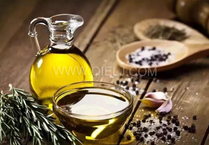 怎樣健康的選擇食用油？企鵝糧油機械為您簡單講述(圖1)